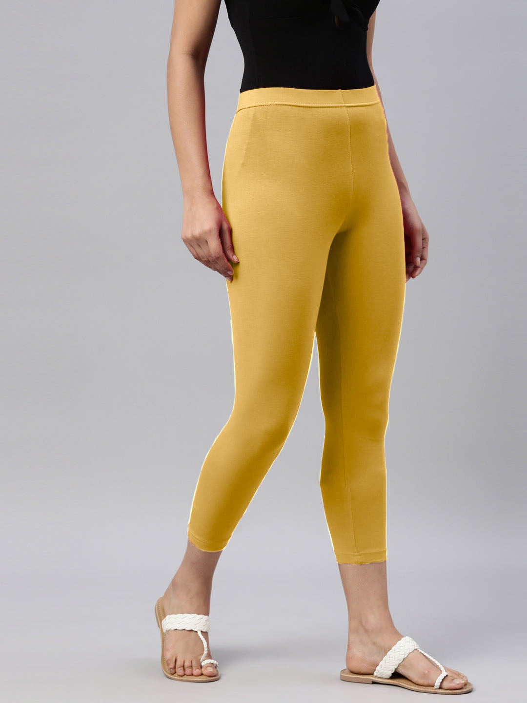 Women Capri Leggings (3/4th) - Golden Yellow