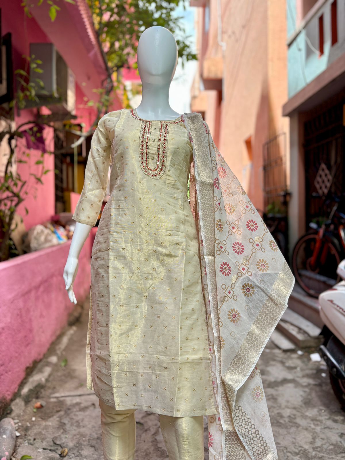 Women Plain Traditional Kurti